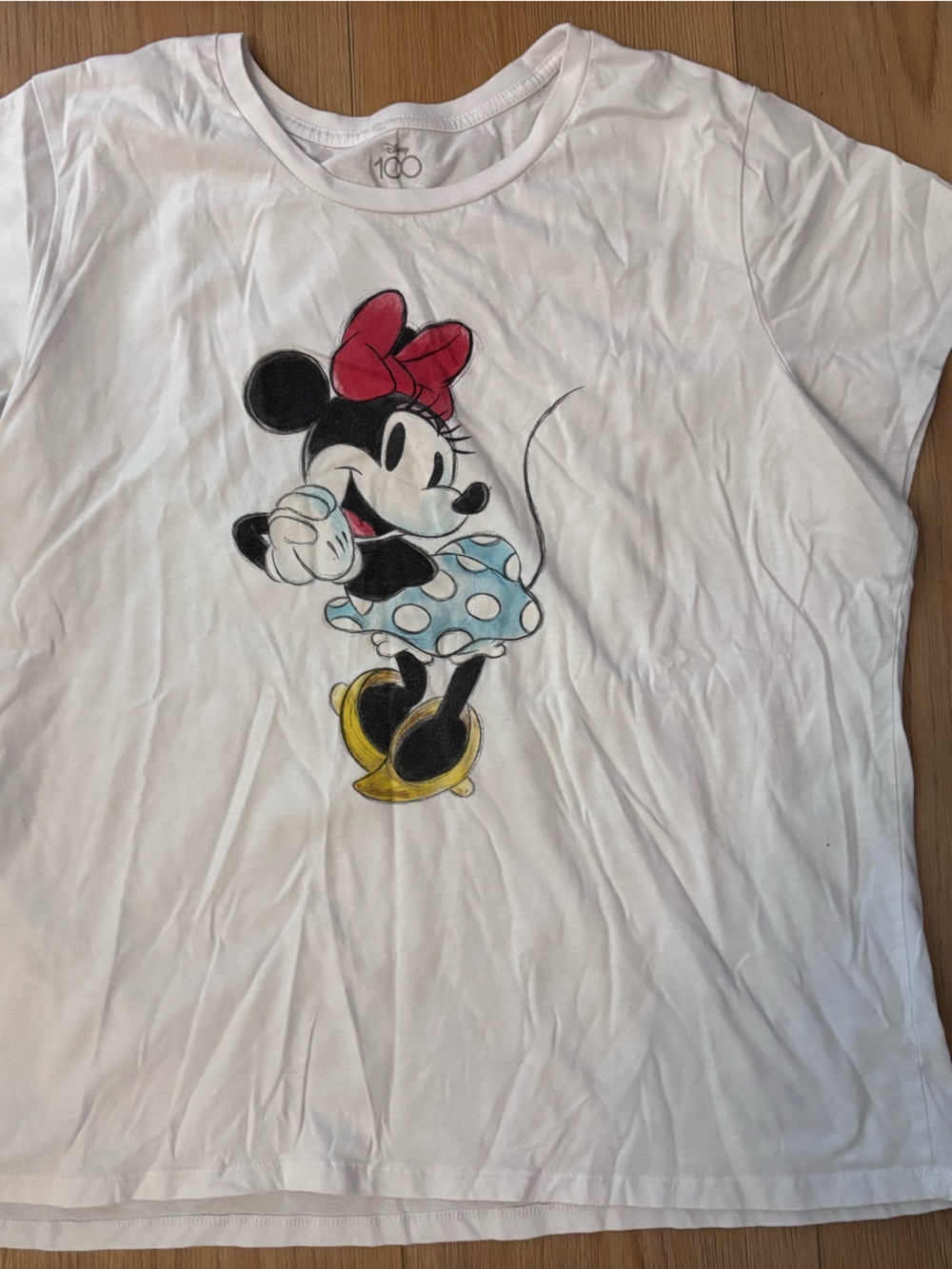Disney Minnie Women’s tshirt